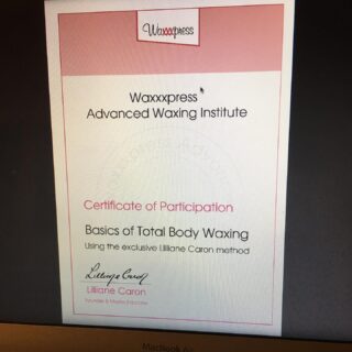 Updating my waxing skills with @waxx.xpress it’s a course I have wanted to for ages but I could never make the training when the trainer flew in from Australia but now it’s online 😀👏 a great course for refreshing my knowledge #evetaylor #evetaylorfacials #beautytreatmentsnorfolk #hdbrows #biosculpturenails #waxing #manicure #pedicure #brows #giftvouchers #tinting #dermaviduals #waxxxpress